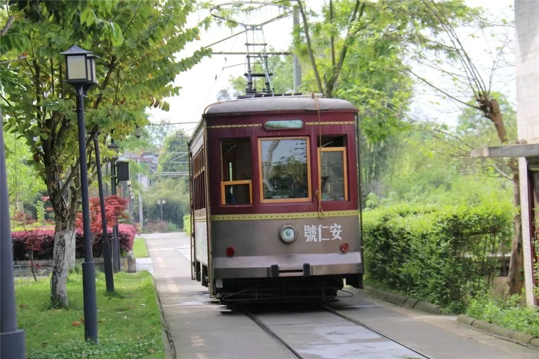 开往春天的铛铛车——穿越时光的安仁古镇之旅