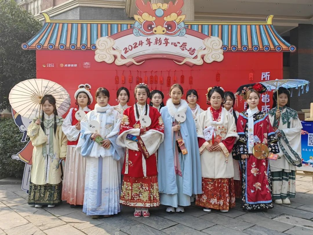 大年初一迎新乐，安仁古镇年味“龙”